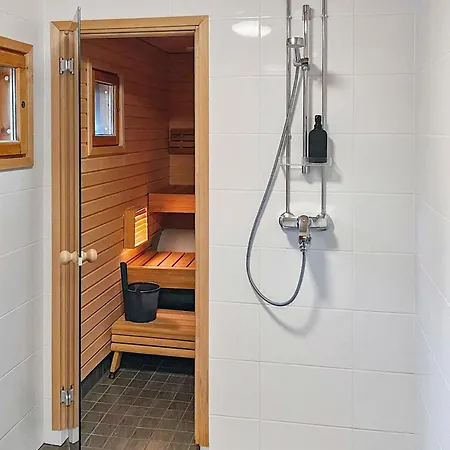 Uolevintie 39b By Interhome Loma-asunnot